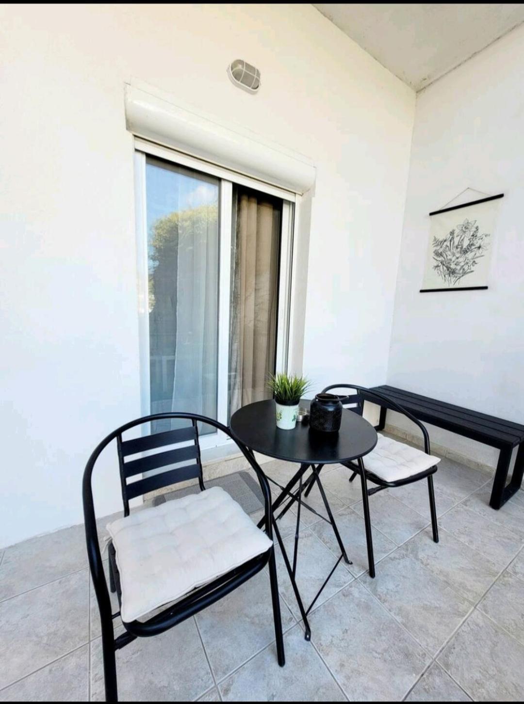 Center River Apartment Florina Luaran gambar