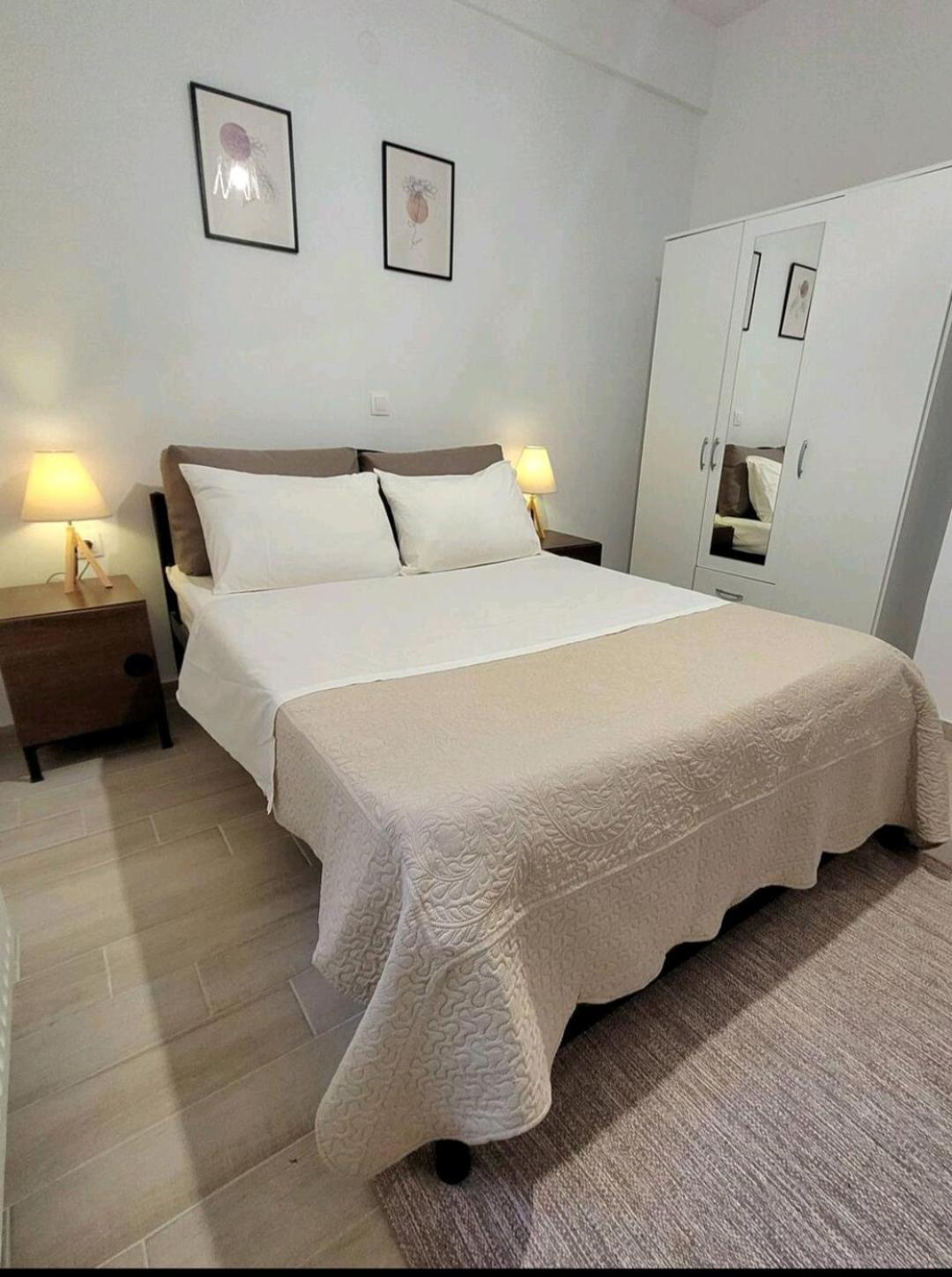 Center River Apartment Florina Luaran gambar